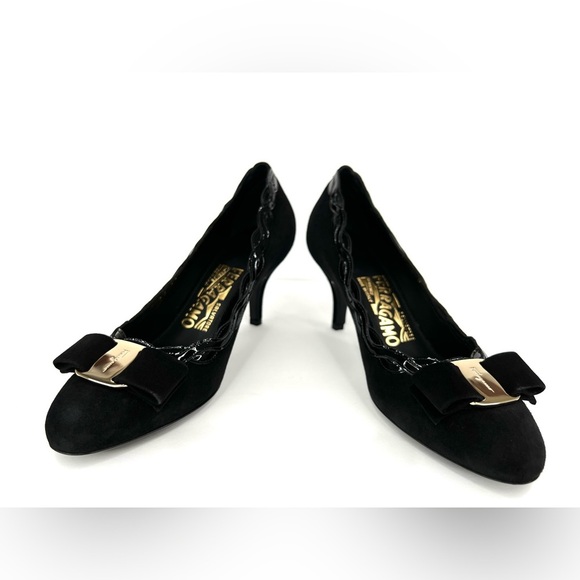 SALVATORE FERRAGAMO CARLA 70mm BLACK SUEDE WITH SCALLOPING TRIM BOW PUMPS SIZE 4 - Picture 7 of 10